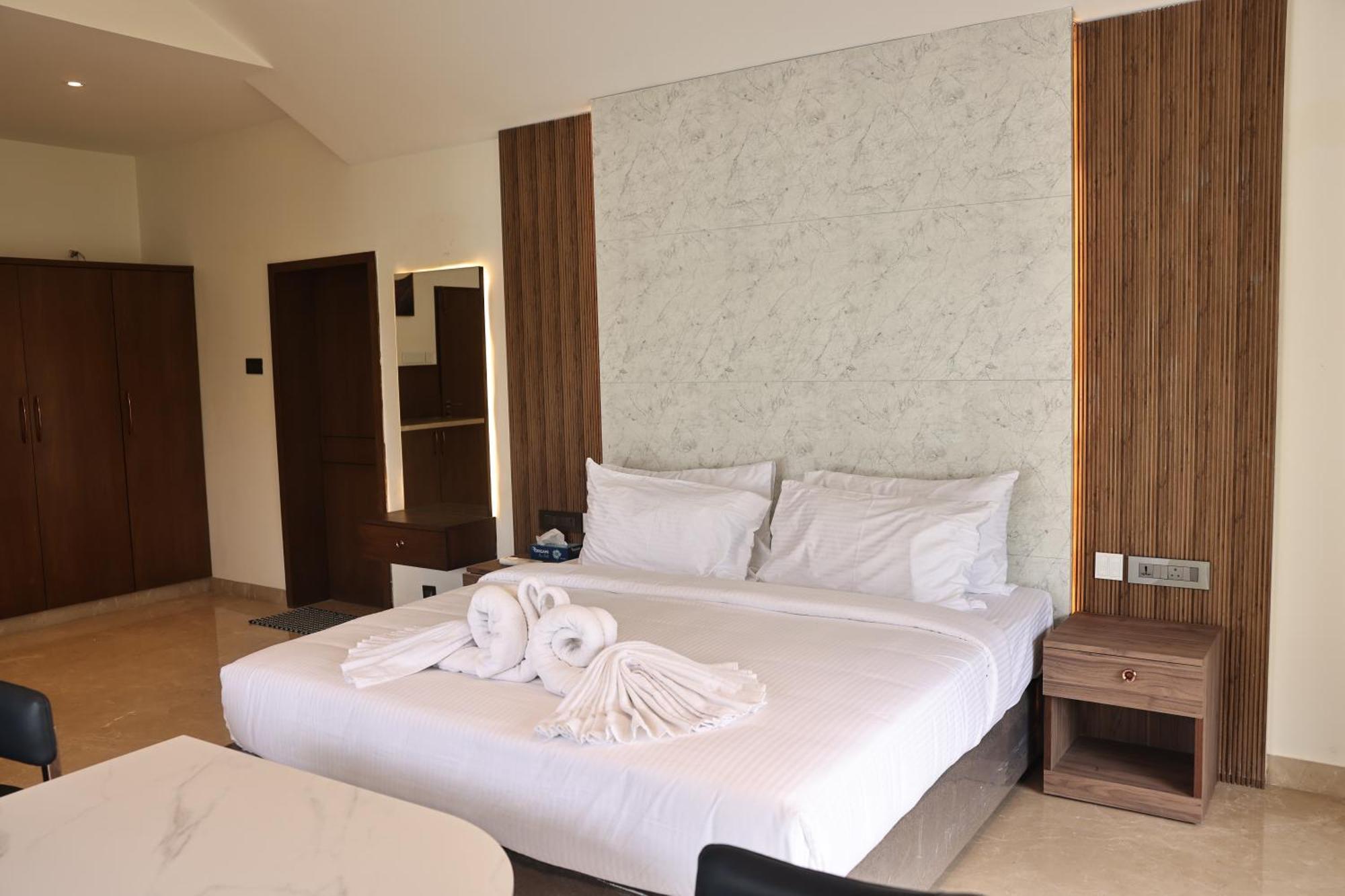 Mstays Ecr By Mirabilis Hotel Chennai Exterior photo